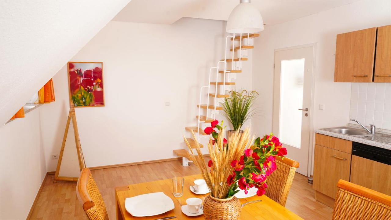 3 Schlafzimmer 8 Gaste Ruhig 110Qm Nahe Flughafen Norderstedt Exterior foto
