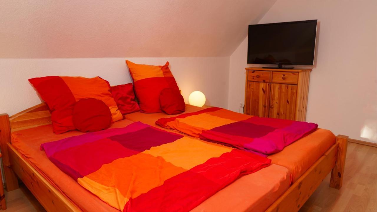 3 Schlafzimmer 8 Gaste Ruhig 110Qm Nahe Flughafen Norderstedt Exterior foto