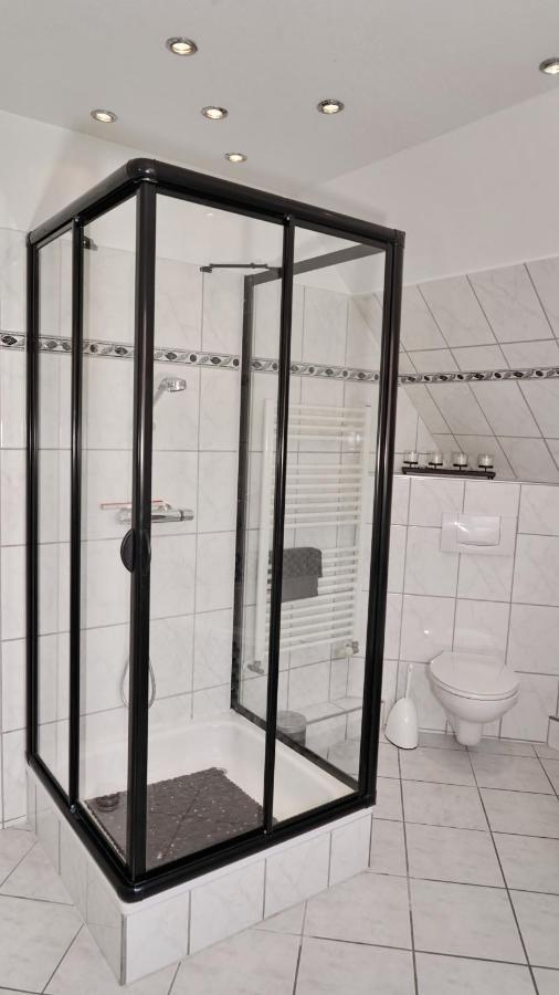 3 Schlafzimmer 8 Gaste Ruhig 110Qm Nahe Flughafen Norderstedt Exterior foto