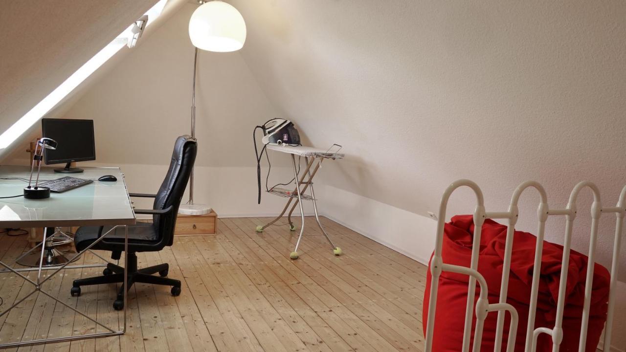 3 Schlafzimmer 8 Gaste Ruhig 110Qm Nahe Flughafen Norderstedt Exterior foto